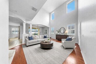 17423 New Cross Cir in Fish Hawk, FL - Building Photo - Building Photo