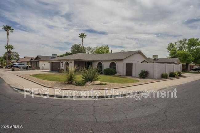 3413 W Kristal Way in Phoenix, AZ - Building Photo - Building Photo