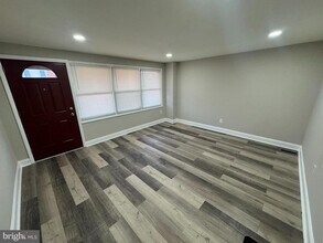 8050 Lansdale Rd in Baltimore, MD - Building Photo - Building Photo