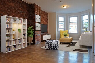 165 Broadway in Somerville, MA - Foto de edificio - Building Photo