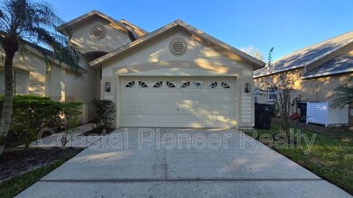 10122 Arbor Run Dr in Tampa, FL - Building Photo - Building Photo