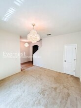 10625 Pictorial Park Dr in Tampa, FL - Building Photo - Building Photo