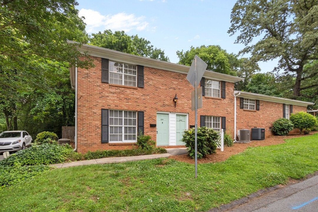631 Fortune St in Charlotte, NC - Building Photo