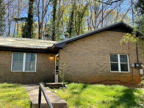 320 Edgewood Dr in Athens, GA - Building Photo - Building Photo