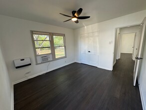 510 Mitchell Ave in Schertz, TX - Foto de edificio - Building Photo