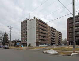19 Rosemount Drive in Toronto, ON - Building Photo