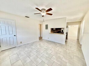 4109 W Wallace Ave in Tampa, FL - Building Photo - Building Photo