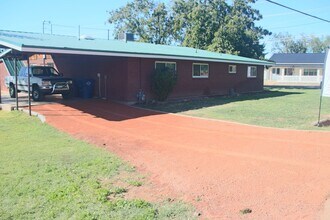 419 S 100 E in Washington, UT - Building Photo - Building Photo