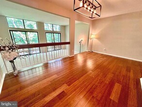 1526 Scandia Cir in Reston, VA - Building Photo - Building Photo