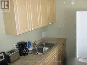 104 Fraser St in Port Colborne, ON - Building Photo - Building Photo