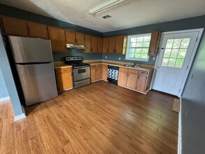 31 Woodberry Dr in Silver Creek, GA - Building Photo - Building Photo