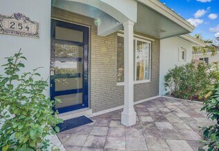 254 NW 6th Ave in Boca Raton, FL - Building Photo - Building Photo