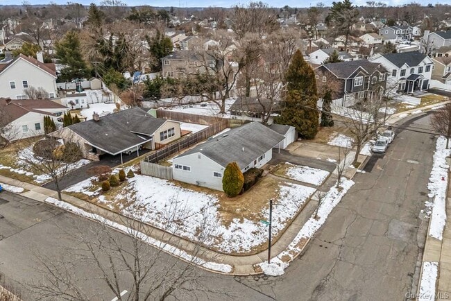 property at 1 Virginia Rd