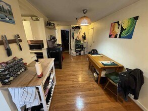 126 Tudor St, Unit 1 in Boston, MA - Building Photo - Building Photo