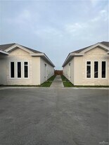 8 Clarence Dr in Edinburg, TX - Building Photo