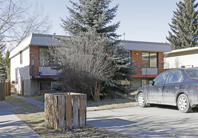 3721 7th Ave NW in Calgary, AB - Building Photo - Primary Photo