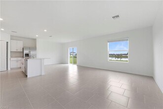 4094 San Felice Ln in North Fort Myers, FL - Foto de edificio - Building Photo
