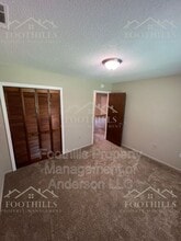 5542A Old Pearman Dairy Rd. in Anderson, SC - Foto de edificio - Building Photo