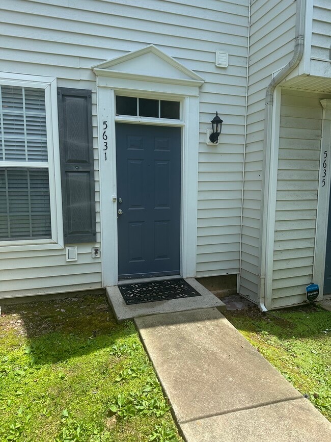 property at 5631 Seths Dr