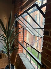 1300 N Pennsylvania St, Unit 210 in Denver, CO - Building Photo - Building Photo