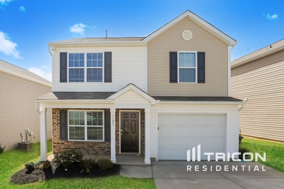 3023 Crabapple Ln in Dallas, NC - Building Photo
