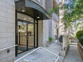 1928 N Kedzie Ave in Chicago, IL - Building Photo