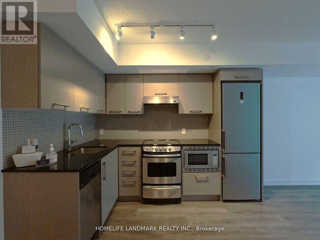 87-1487 Peter St