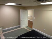 410 Simmons St photo'