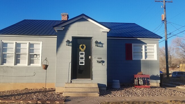 466 W 200 N in Cedar City, UT - Building Photo - Building Photo