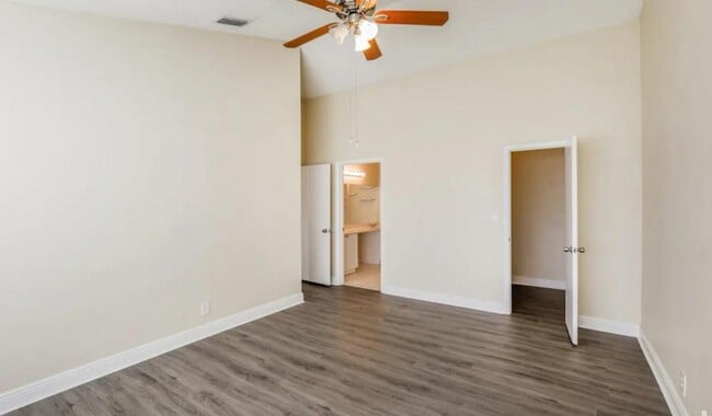 9450 Chelsea Dr in Miramar, FL - Building Photo - Building Photo