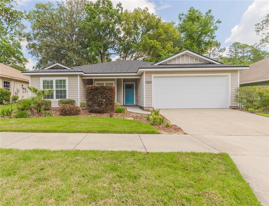 1642 NW 34th Ave in Gainesville, FL - Building Photo