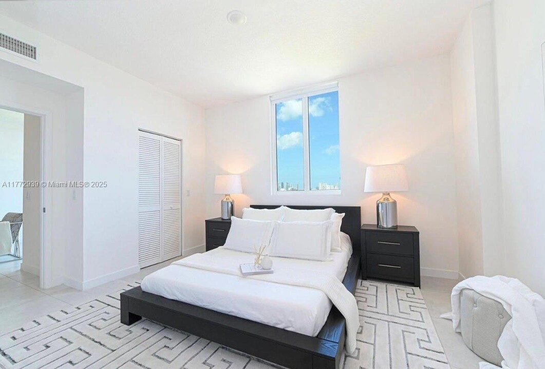 514 SW 22nd Ave in Miami, FL - Building Photo
