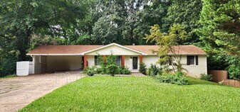150 Timberland Trail in Riverdale, GA - Building Photo