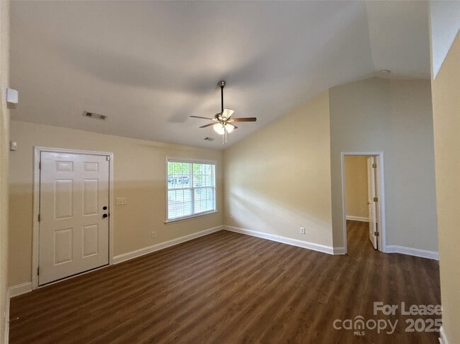 6523 Rockwell Blvd in Charlotte, NC - Building Photo - Building Photo