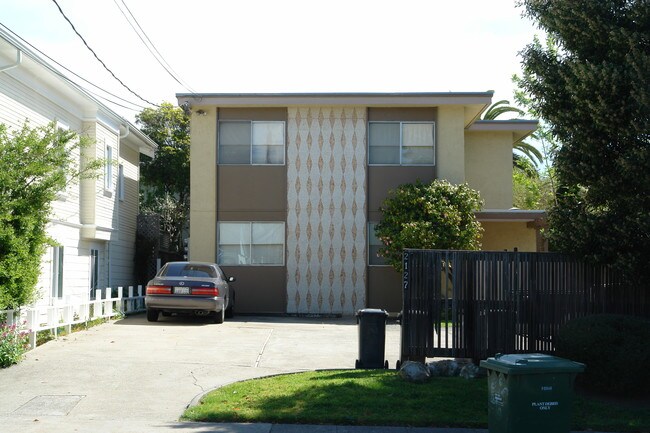 2127 Spaulding Ave in Berkeley, CA - Building Photo - Building Photo