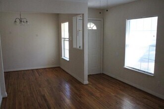 1109 Parkway Dr in Garland, TX - Building Photo - Building Photo