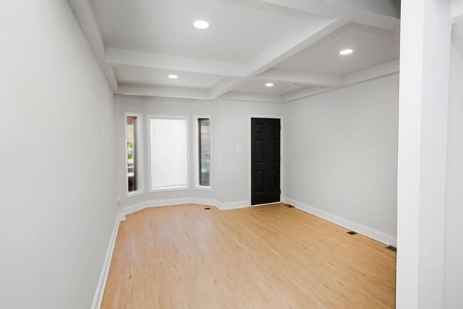 304 S Augusta Ave in Baltimore, MD - Building Photo - Building Photo