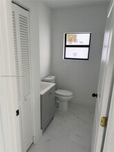 325 NW 11th St in Pompano Beach, FL - Building Photo - Building Photo