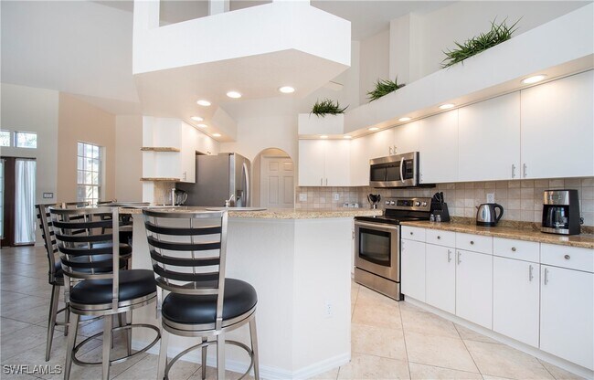 property at 2806 SW 39th St