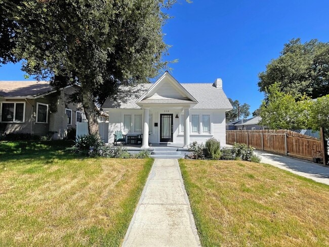 property at 238 N Alta Vista Ave