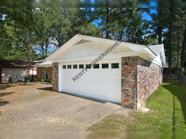 10001 Forester Cove in Little Rock, AR - Building Photo - Building Photo