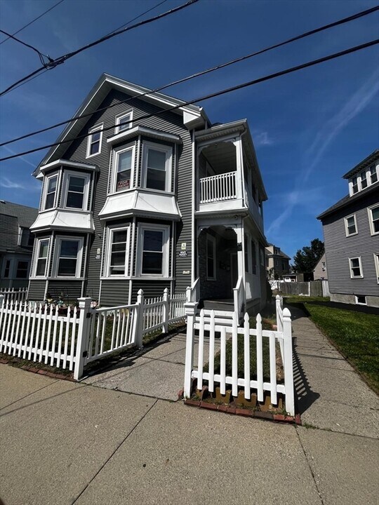 18 Basset St in Lynn, MA - Building Photo