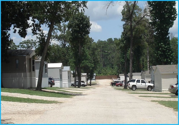 Meadowbrook Mobile Home Park in Lufkin, TX - Foto de edificio