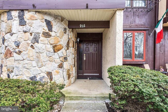 215 Keats Ct in Sicklerville, NJ - Building Photo - Building Photo