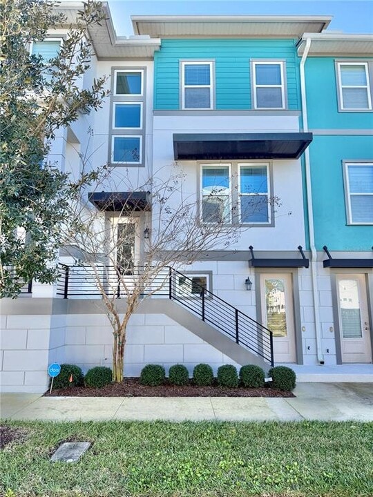 8200 Elion St in Orlando, FL - Building Photo