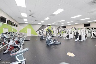 9220 Old Lantern Way in Laurel, MD - Building Photo