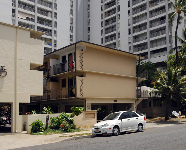 427 Pau St in Honolulu, HI - Building Photo - Building Photo