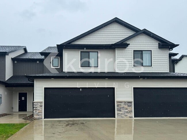 property at 6914 Bluebell Ct