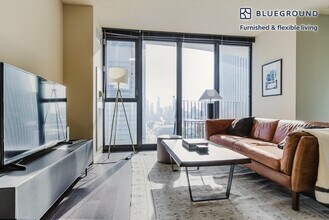 225 N Columbus Dr in Chicago, IL - Foto de edificio - Building Photo