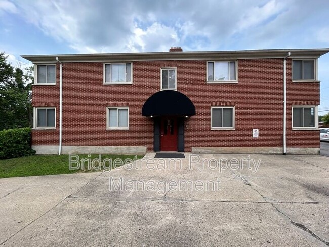 property at 1233 Lytle Ln